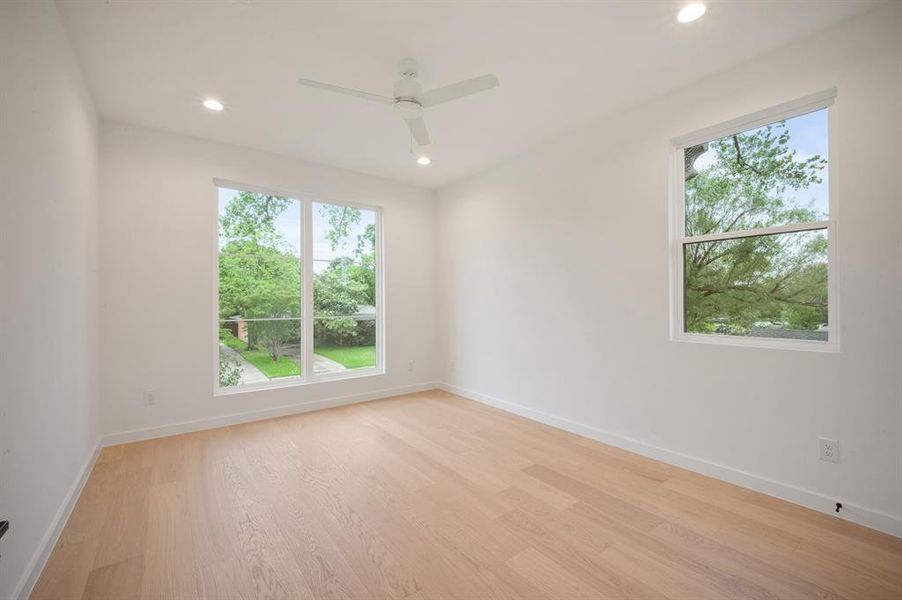 Spacious, unfurnished interior of a new home in , Dallas (Image 24).