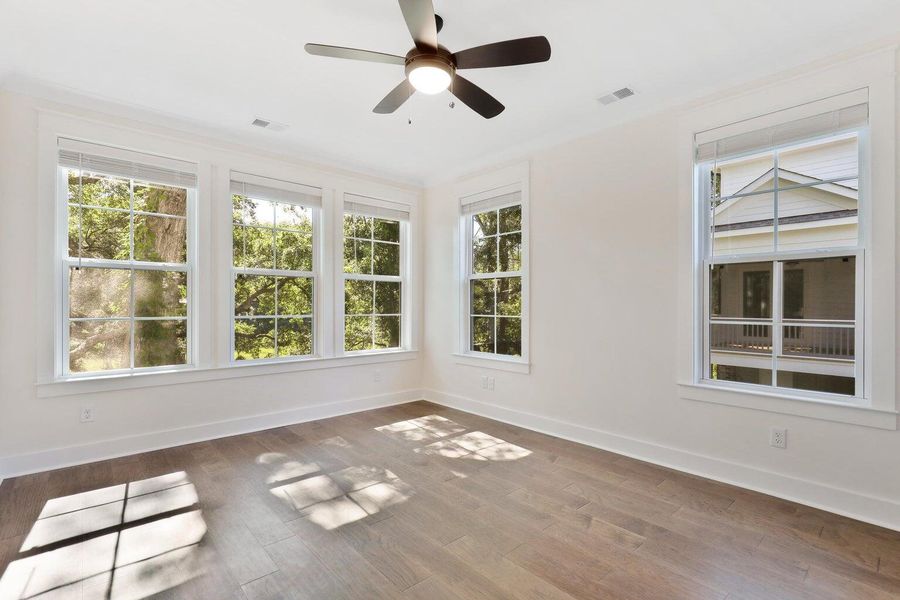 Spacious, unfurnished interior of a new home in Overlook at Copahee Sound, Awendaw (Image 18).