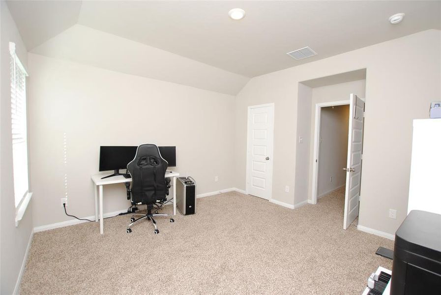 4th Bedroom/office