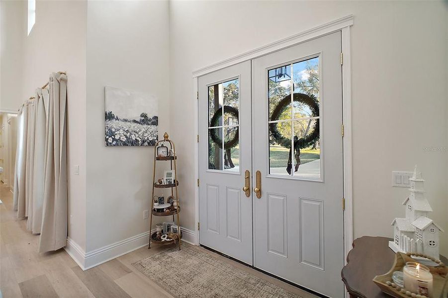 Furnished interior view inside a new home in , Deland (Image 10).