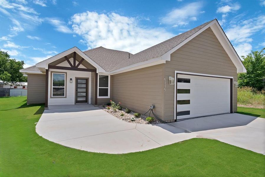 Front exterior of a new home in , Granbury, TX, highlighting curb appeal (Image 18). Front exterior of a new home in , Granbury, TX, highlighting curb appeal (Image 18).