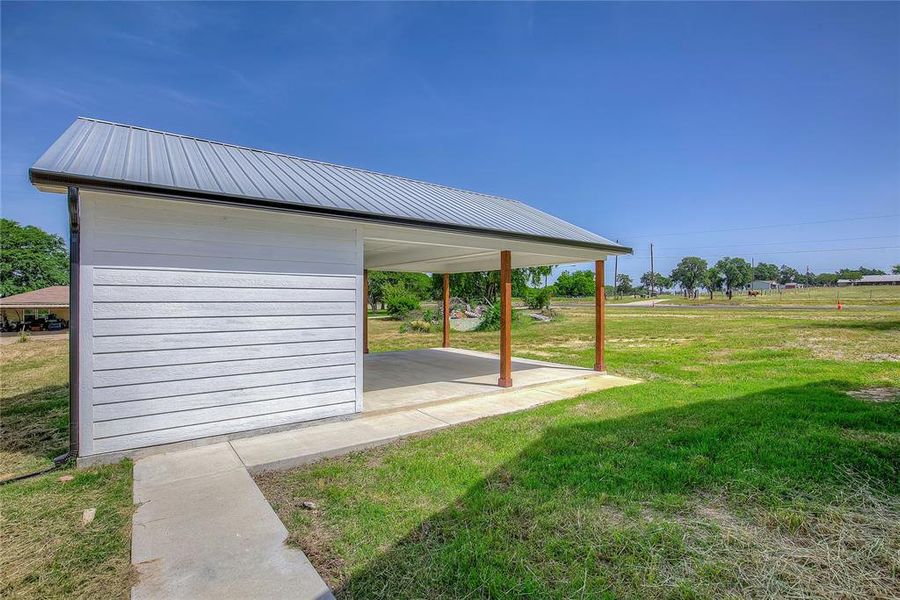 Exterior details and patio area of a home in , Terrell (Image 4). Exterior details and patio area of a home in , Terrell (Image 4).