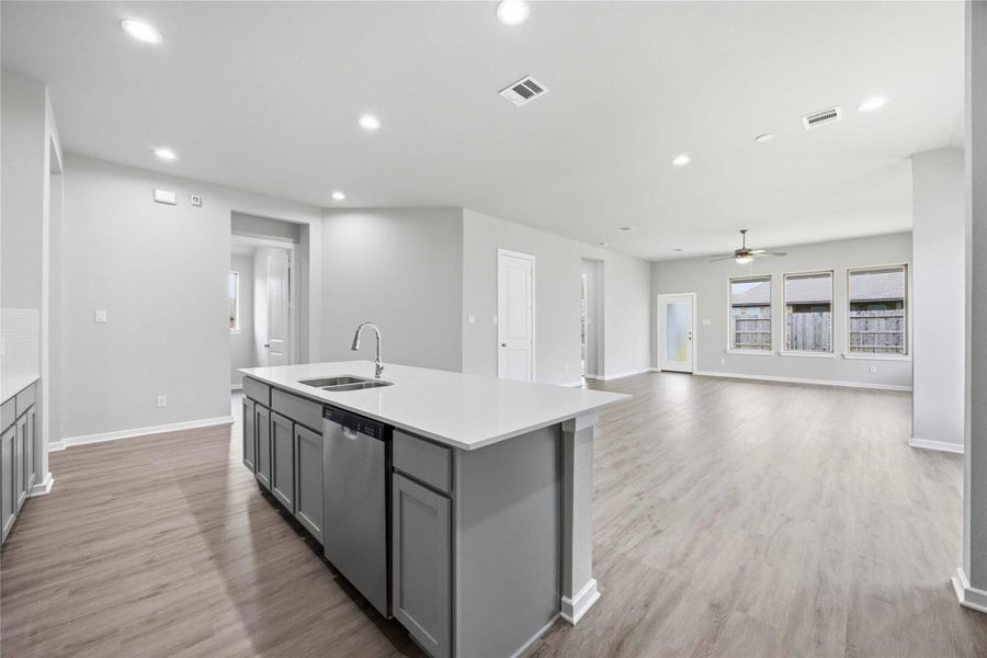 Furnished interior view inside a new home in Lago Mar  50'  &  55', Texas City (Image 9).