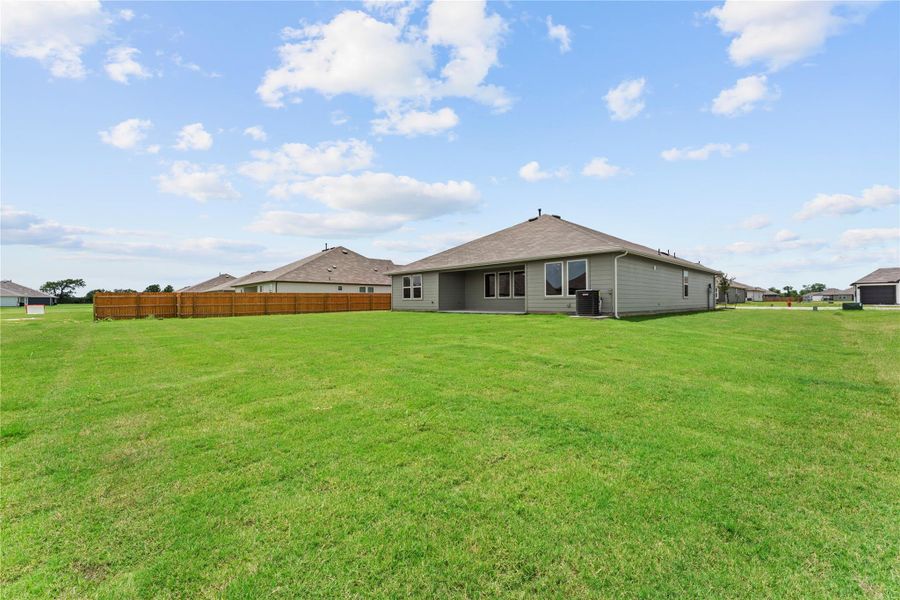 Exterior details and patio area of a home in Hartland Ranch, Lockhart (Image 3).