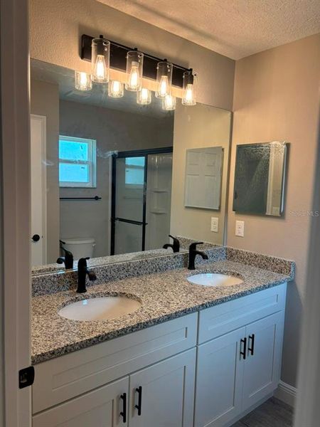 Furnished interior view inside a new home in , Dunnellon (Image 10).