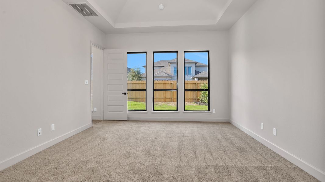Spacious, unfurnished interior of a new home in Fulbrook On Fulshear Creek 60', Fulshear (Image 21).
