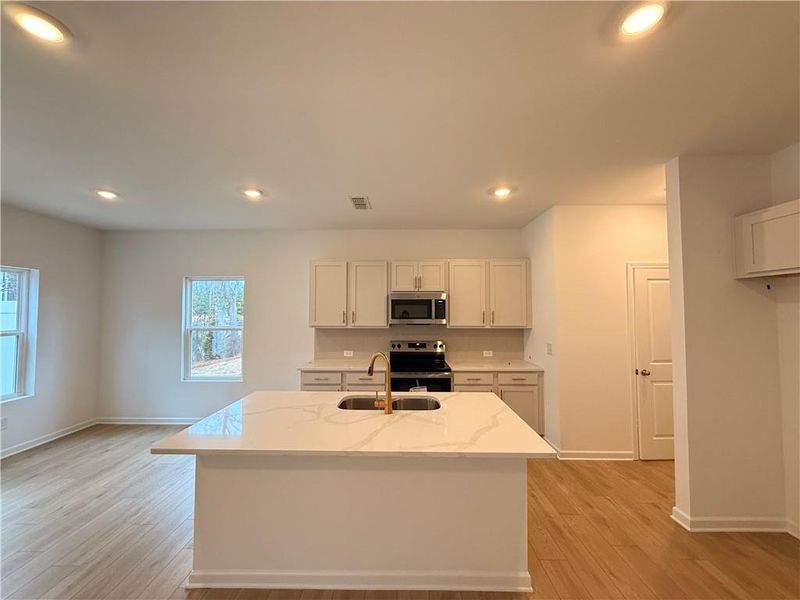 Furnished interior view inside a new home in Leydenview, Mableton (Image 31). Furnished interior view inside a new home in Leydenview, Mableton (Image 31).