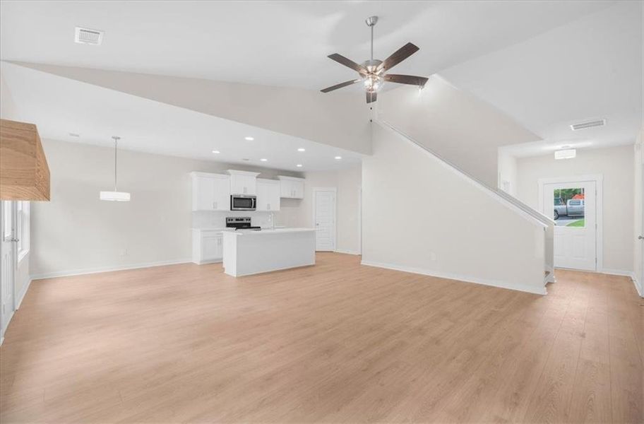 Spacious, unfurnished interior of a new home in , Dahlonega (Image 35). Spacious, unfurnished interior of a new home in , Dahlonega (Image 35).