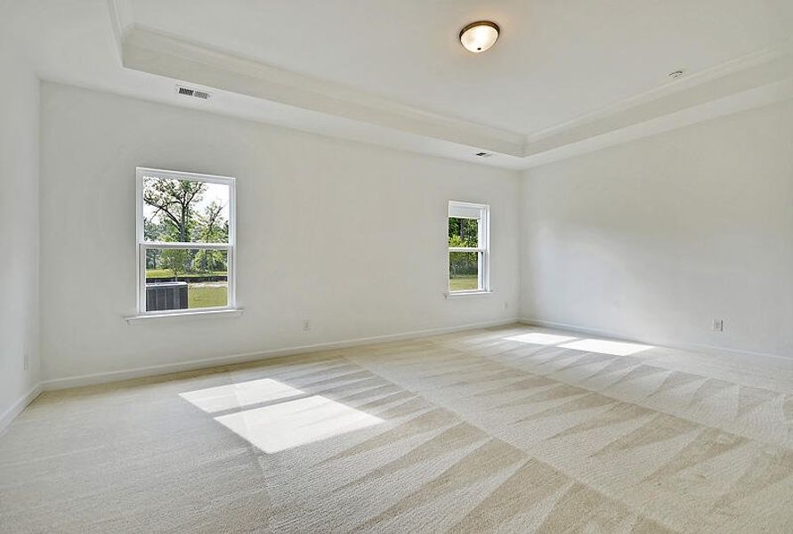 Spacious, unfurnished interior of a new home in , Ravenel (Image 11).