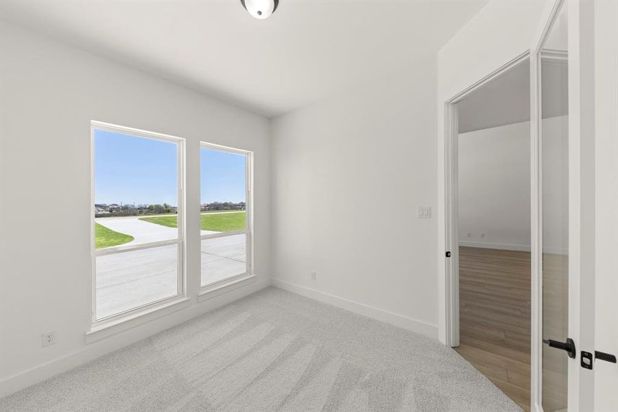 04. 9812 Aiken - Study