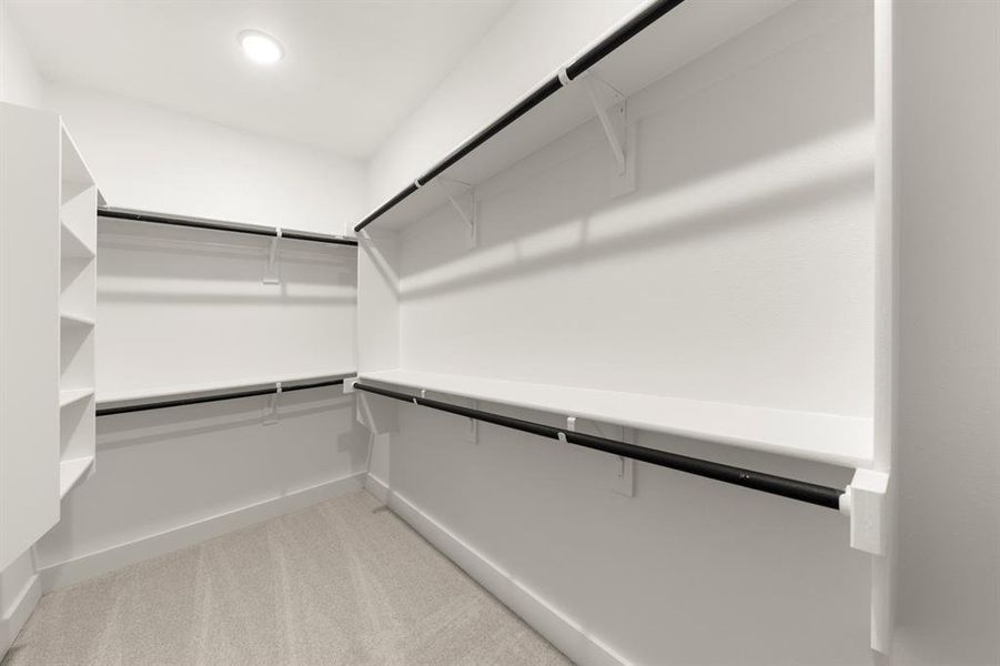 21. 2503 Rolling - Closet 21. 2503 Rolling - Closet