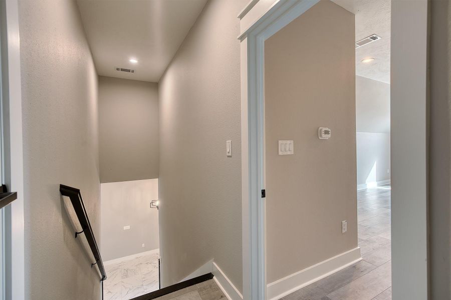 Spacious, unfurnished interior of a new home in , Beaumont (Image 34).