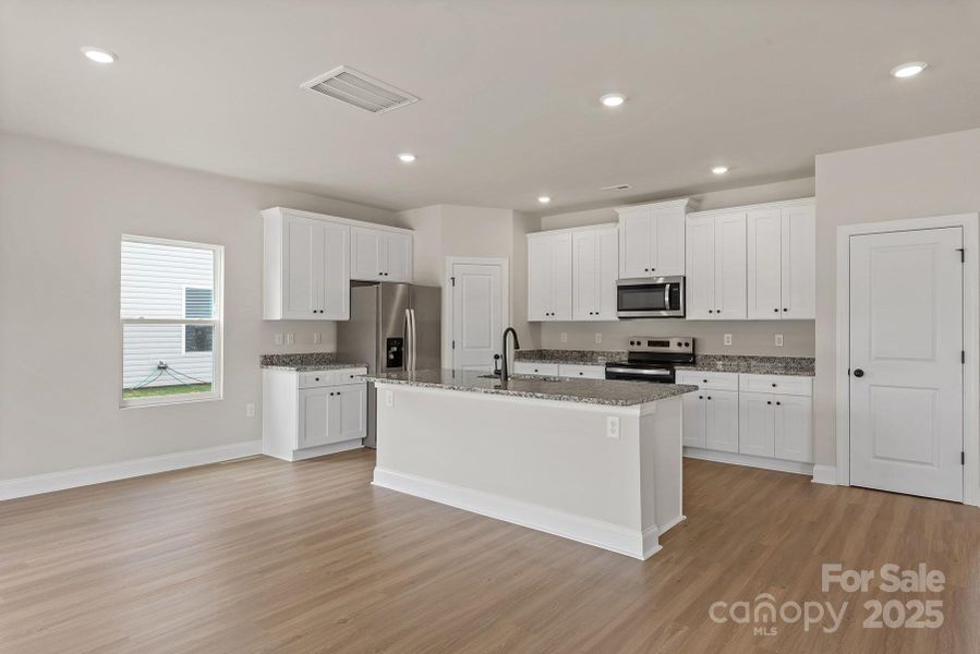 Image 11 of a home in Ascot Woods.