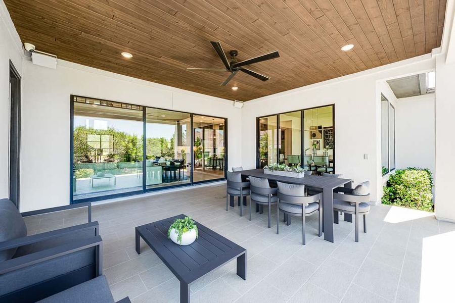 Representative furnished interior of a home built from the Catalina by Taylor Morrison in Travisso Florence Collection, Leander (Image 36).