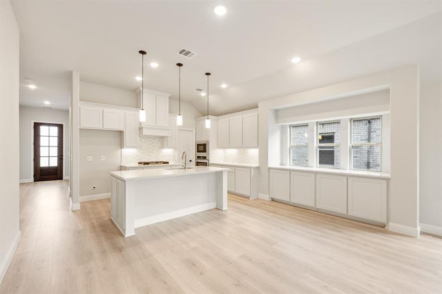 Spacious, unfurnished interior of a new home in Woodstone, Providence Village (Image 20). Spacious, unfurnished interior of a new home in Woodstone, Providence Village (Image 20).