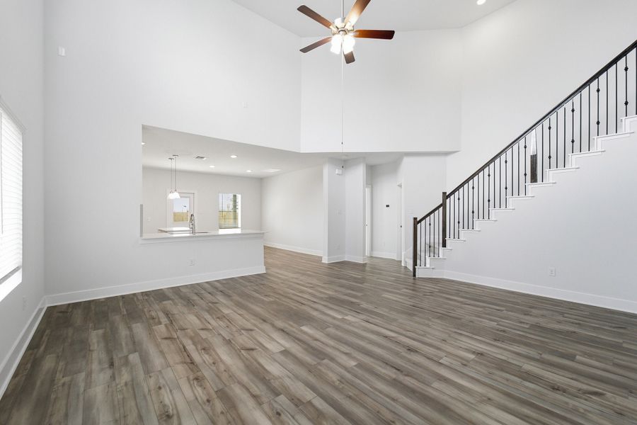Spacious, unfurnished interior of a new home in Sunfield, Buda (Image 60). Spacious, unfurnished interior of a new home in Sunfield, Buda (Image 60).