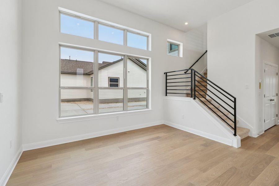 Spacious, unfurnished interior of a new home in Sage Hollow, Kyle (Image 8).