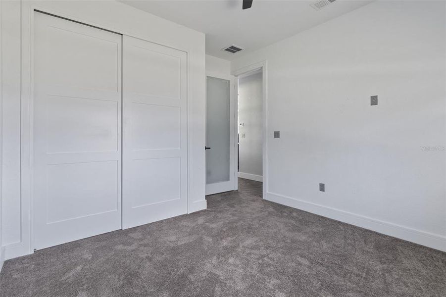 Spacious, unfurnished interior of a new home in , North Port (Image 16).