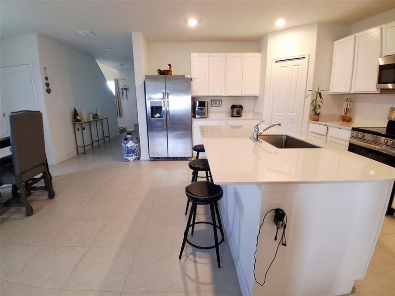 Furnished interior view inside a new home in Hunt Club Groves, Lake Wales (Image 11).