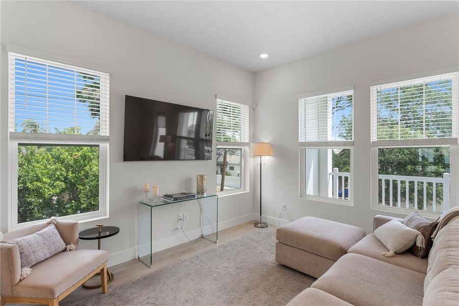 Furnished interior view inside a new home in , St. Petersburg (Image 14).