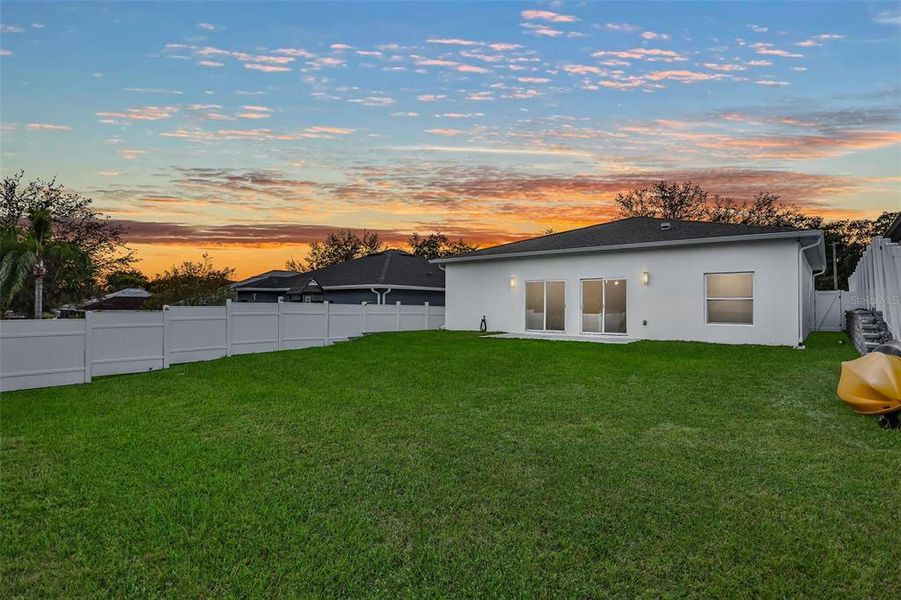 Exterior details and patio area of a home in , New Port Richey (Image 4).