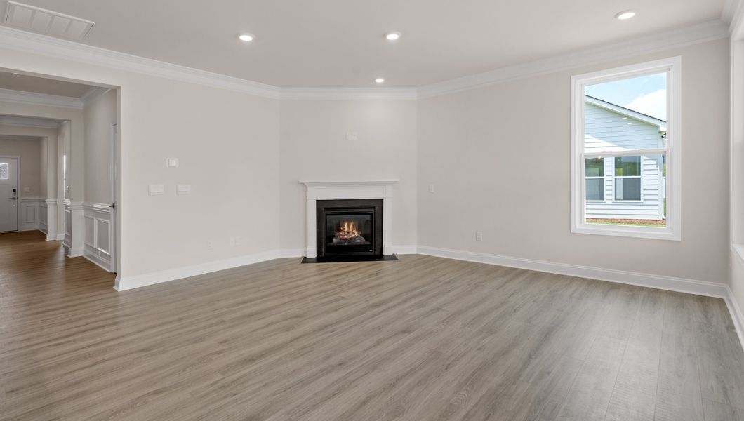 Representative unfurnished interior of a home built from the Robinson by D.R. Horton in The Villas at Pine Valley, Boiling Springs (Image 22).