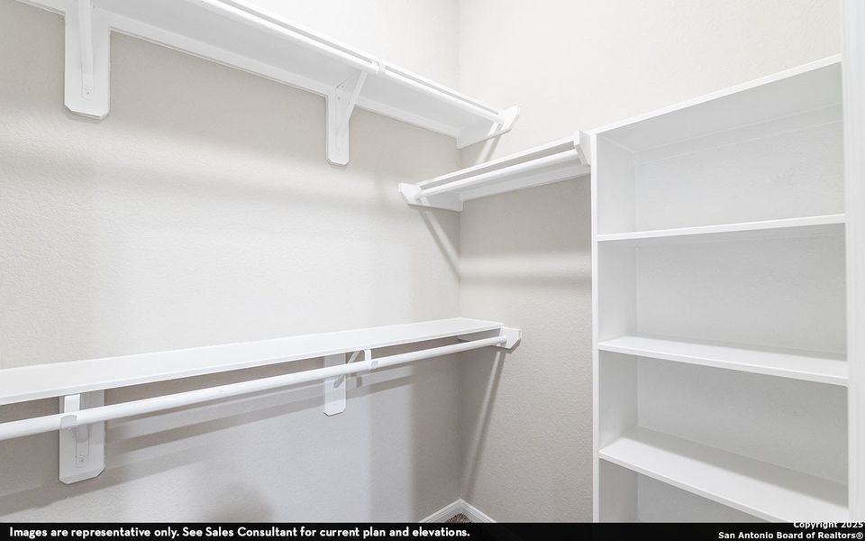 Image 16 of a home in Willow View.