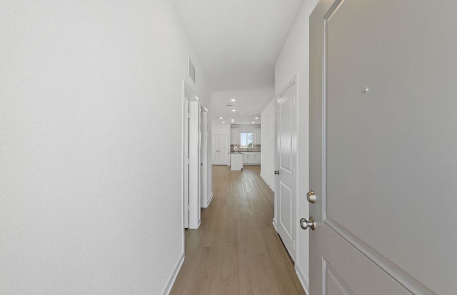 Spacious, unfurnished interior of a new home in Skyview, Belton (Image 26). Spacious, unfurnished interior of a new home in Skyview, Belton (Image 26).