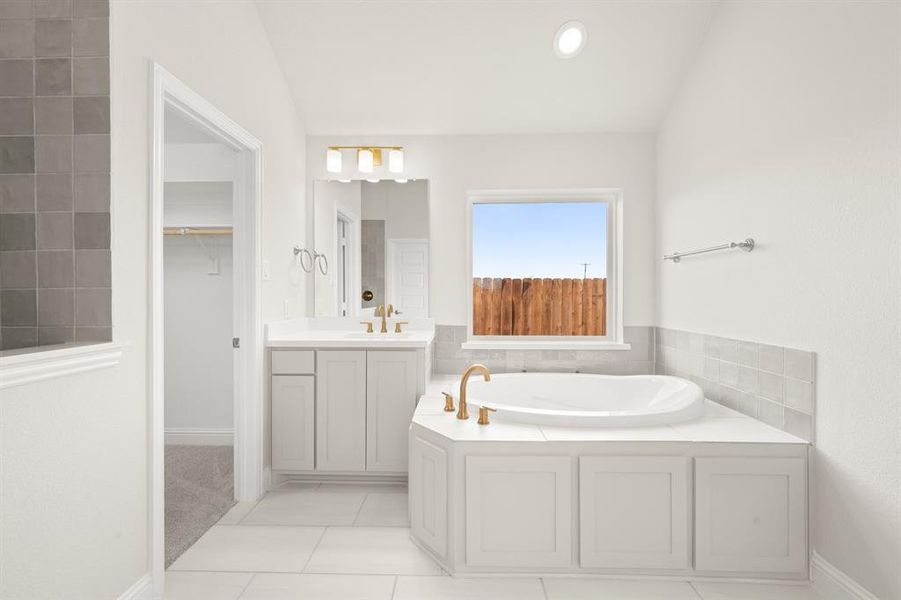 517 Geyser- Primary Suite-6 517 Geyser- Primary Suite-6