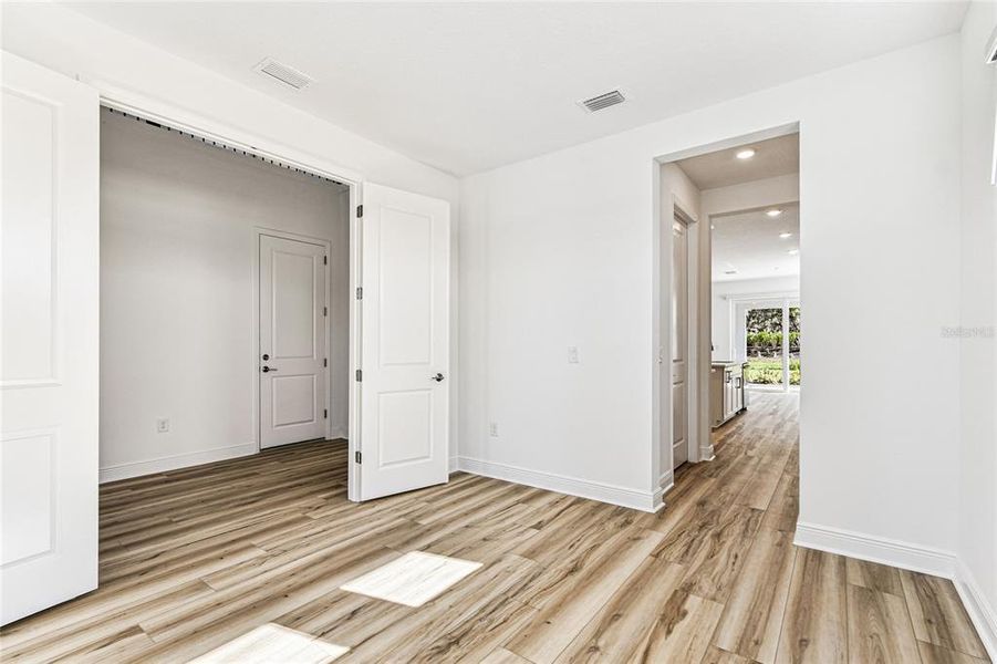 Spacious, unfurnished interior of a new home in Hawkstone, Sarasota (Image 38). Spacious, unfurnished interior of a new home in Hawkstone, Sarasota (Image 38).