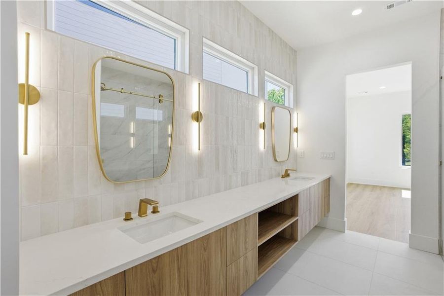Furnished interior view inside a new home in , Duluth (Image 54).