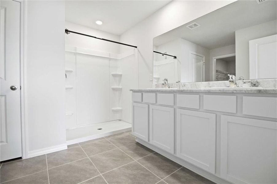 Furnished interior view inside a new home in Mandarin Grove, Palmetto (Image 13).