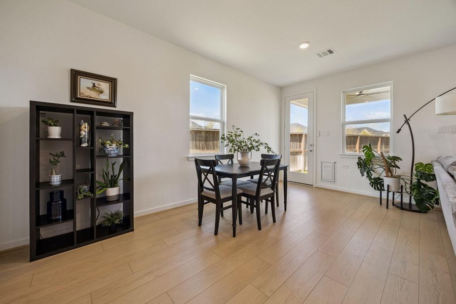 Dining Area - perfect for gatherings with family and friends.