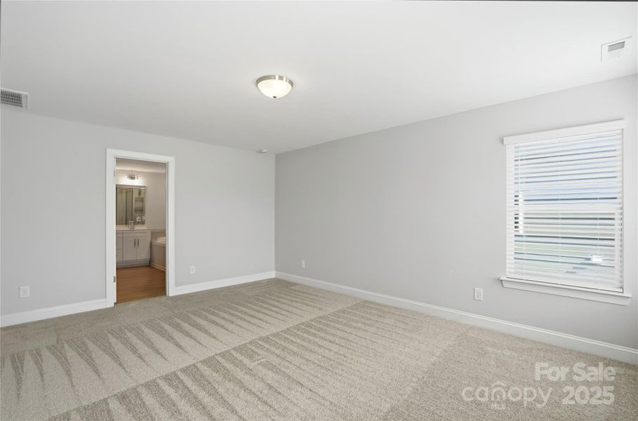 Spacious, unfurnished interior of a new home in Grier Meadows, Charlotte (Image 44).