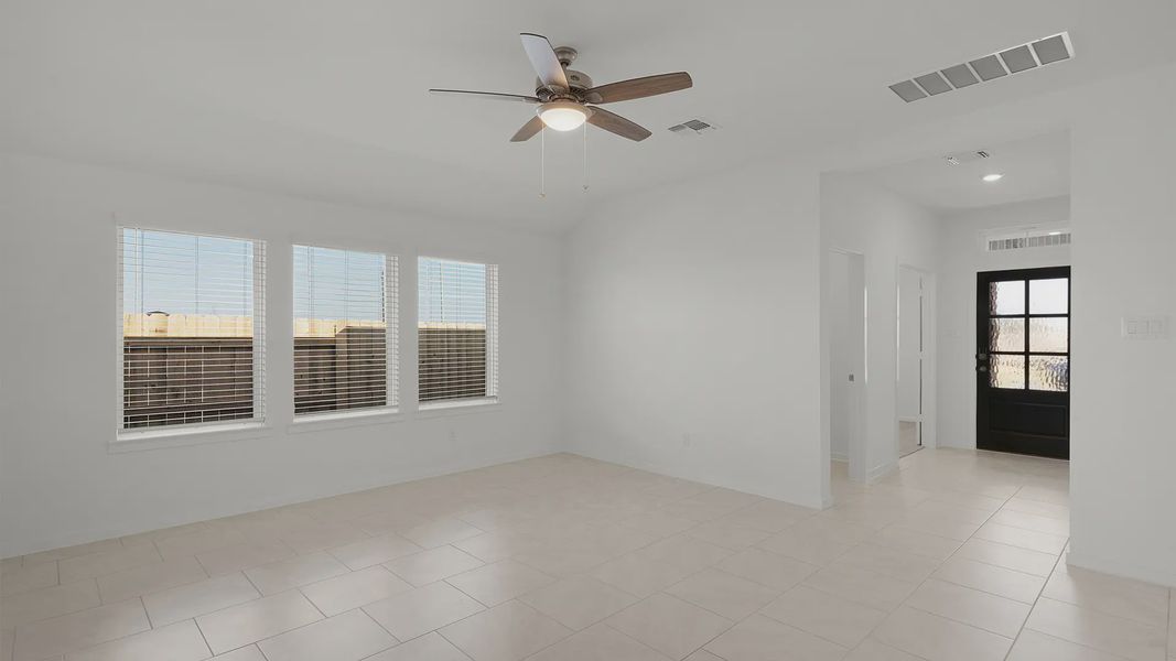 Spacious, unfurnished interior of a new home in Briarwood, Elgin (Image 12).