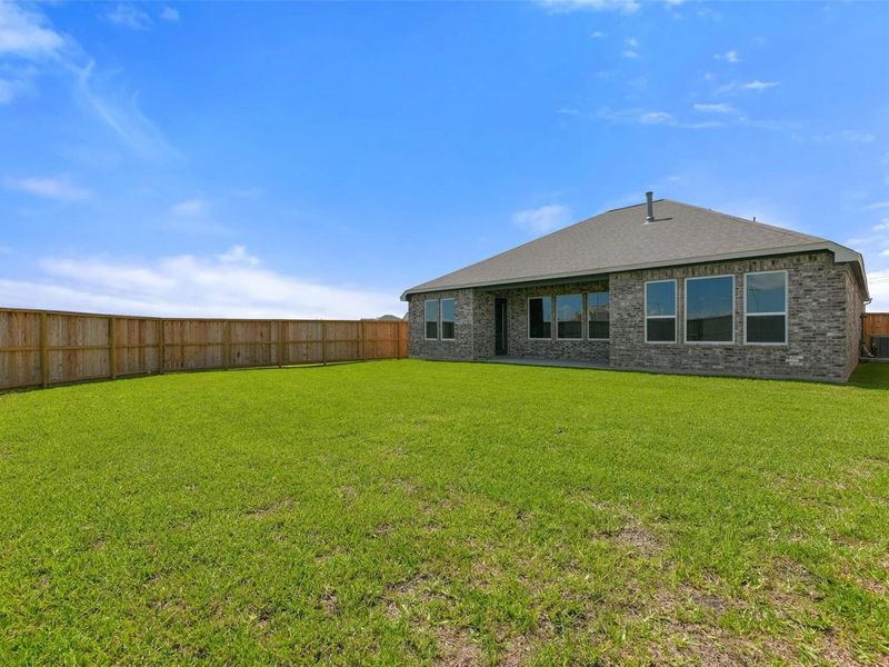 Exterior details and patio area of a home in Lago Mar, Texas City (Image 21). Exterior details and patio area of a home in Lago Mar, Texas City (Image 21).