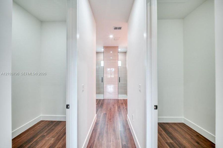 Spacious, unfurnished interior of a new home in , Placida (Image 28). Spacious, unfurnished interior of a new home in , Placida (Image 28).