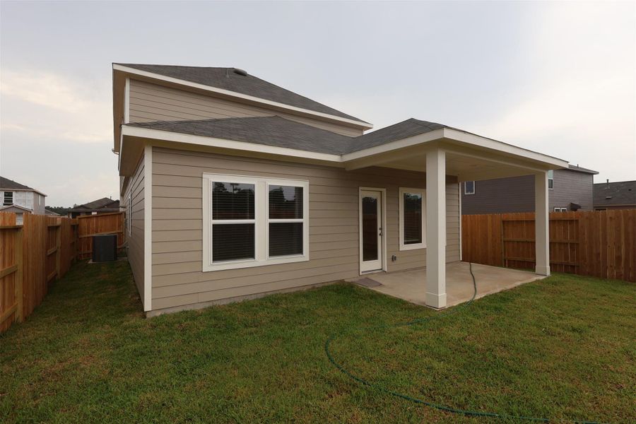 Exterior details and patio area of a home in Indian Springs, Crosby (Image 4).