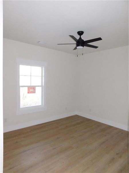 Spacious, unfurnished interior of a new home in , Dahlonega (Image 7).