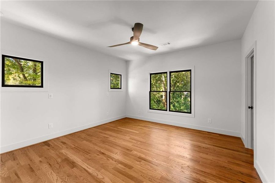 Spacious, unfurnished interior of a new home in , Atlanta (Image 25). Spacious, unfurnished interior of a new home in , Atlanta (Image 25).