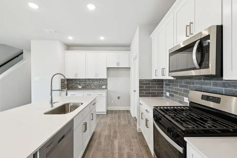 Furnished interior view inside a new home in Bellagio, Forney (Image 15). Furnished interior view inside a new home in Bellagio, Forney (Image 15).