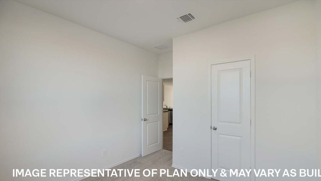 Spacious, unfurnished interior of a new home in Wayside, Uhland (Image 16).