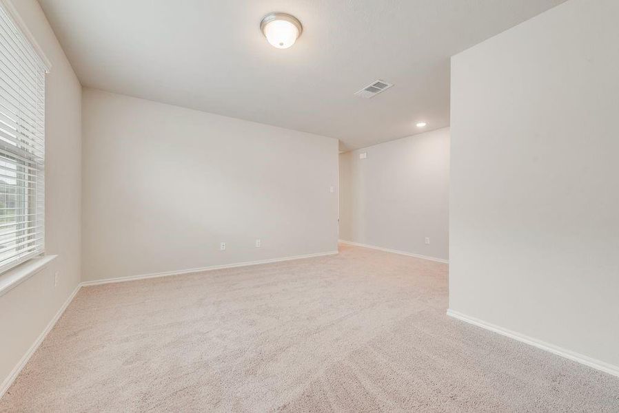 Spacious, unfurnished interior of a new home in , Fort Worth (Image 32).