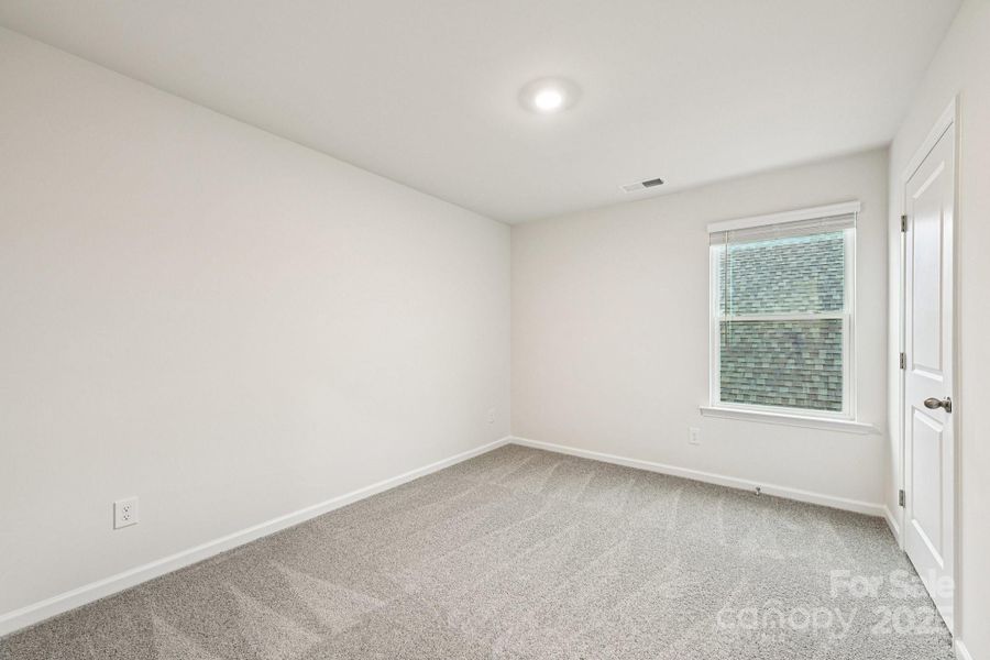 Spacious, unfurnished interior of a new home in Laurelbrook, Sherrills Ford (Image 17).