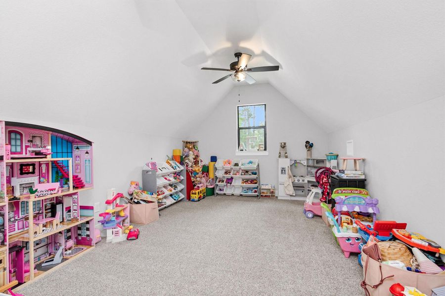 Furnished interior view inside a new home in , Magnolia (Image 39).