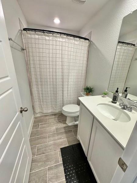 Furnished interior view inside a new home in , Watauga (Image 14). Furnished interior view inside a new home in , Watauga (Image 14).