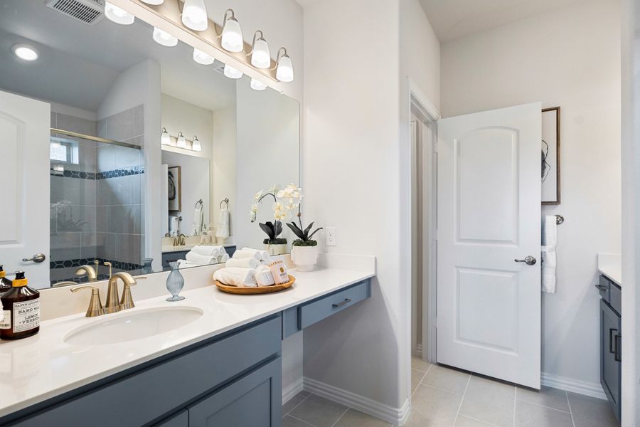 Representative furnished interior of a home built from the Primrose by Beazer Homes in Saratoga: Fields 40', Aubrey (Image 11). Representative furnished interior of a home built from the Primrose by Beazer Homes in Saratoga: Fields 40', Aubrey (Image 11).