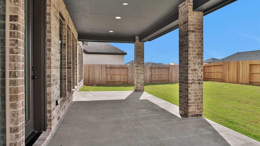 Exterior details and patio area of a home in StoneCreek Estates, Richmond (Image 3).