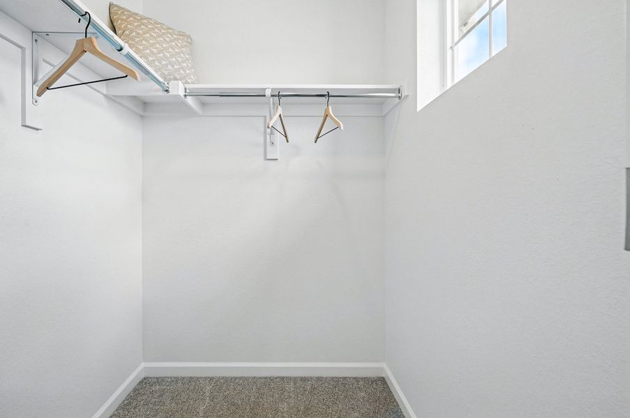Spacious, unfurnished interior of a new home in Parterre, Thornton (Image 18).