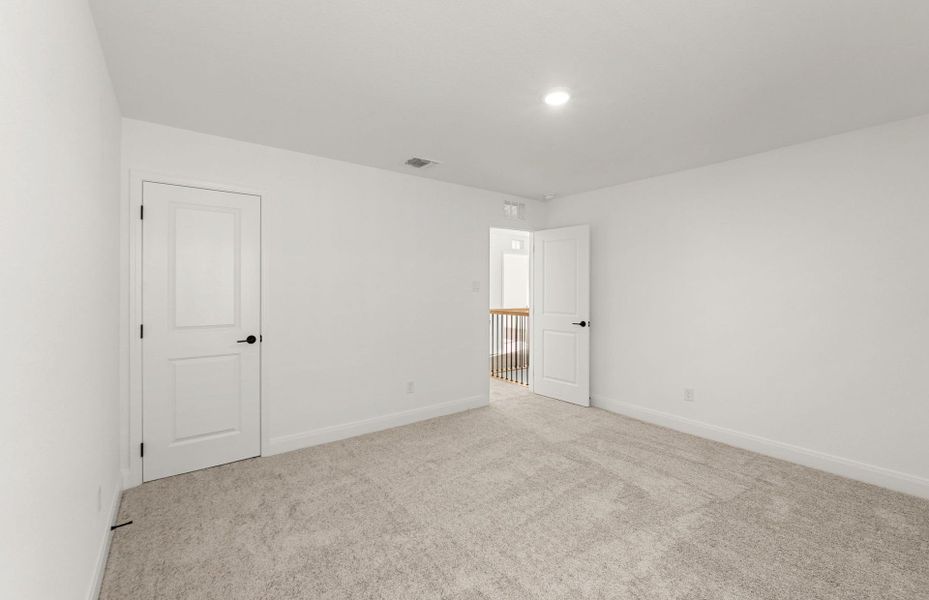 Spacious, unfurnished interior of a new home in Patterson Ranch, Georgetown (Image 47).